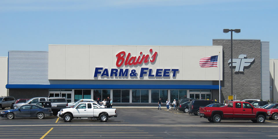 Blaine's Farm and Fleet exterior